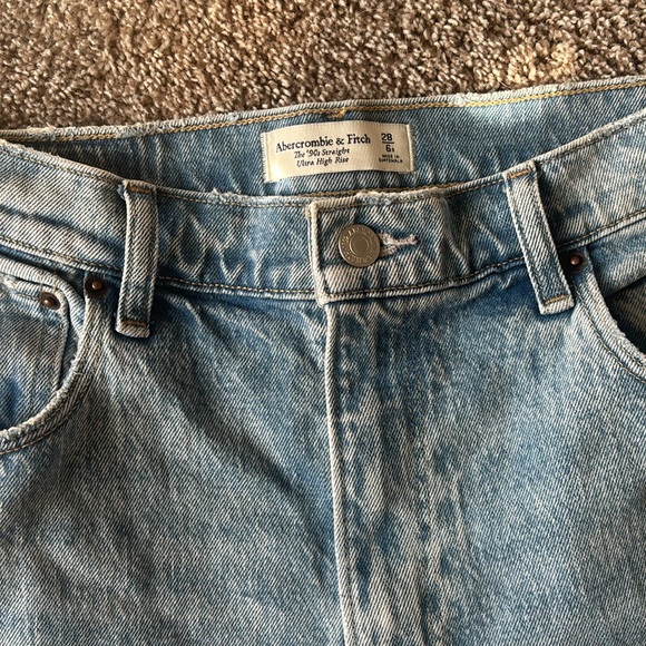 A&F Jeans - Picture 5 of 9